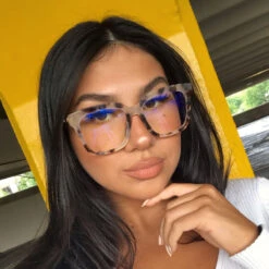 BELLA - SOLSTICE TORTOISE + CLEAR GLASSES -Sunglasses Sales 06 2020 daniellemachuca BELLABLUELIGHT 1 0f1de9a0 ec09 4329 af73 6597074b9fb1