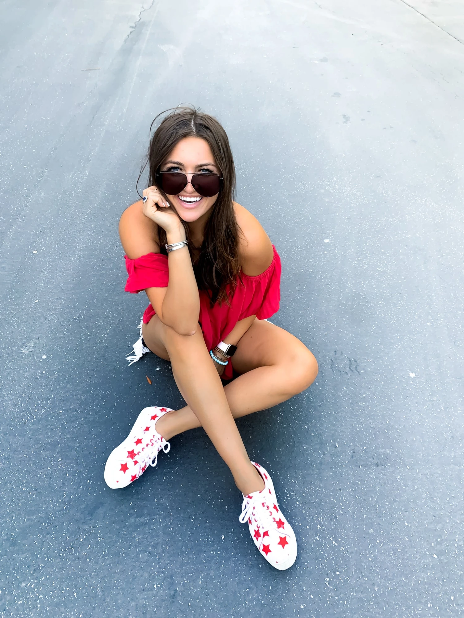 MAEVE - BLACK + GREY SUNGLASSES 11 MAEVE - BLACK + GREY SUNGLASSES - Image 9