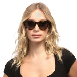RYDER - AMBER TORTOISE + STEEL GRADIENT + POLARIZED SUNGLASSES 20 RYDER - AMBER TORTOISE + STEEL GRADIENT + POLARIZED SUNGLASSES -Sunglasses Sales 2018 diff onmodel women 800px 007