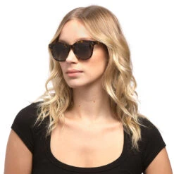 RYDER - AMBER TORTOISE + STEEL GRADIENT + POLARIZED SUNGLASSES 21 RYDER - AMBER TORTOISE + STEEL GRADIENT + POLARIZED SUNGLASSES -Sunglasses Sales 2018 diff onmodel women 800px 008