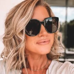 GIA - BLACK + GREY SUNGLASSES -Sunglasses Sales 2022 DIFF Oct Gia Black Grey 2