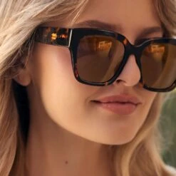 BELLA II - DARK TORTOISE + GOLD MIRROR SUNGLASSES -Sunglasses Sales 2022 Diff Holiday Core BELLAII DarkTortoise GoldMirror DT GM171 1 PDP