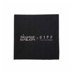 ADRIENNE BAILON - STRUT + TORTOISE + BROWN GRADIENT SUNGLASSES -Sunglasses Sales 2023 DIFF Web Pdp Adrienne Bailon Packaging Cloth