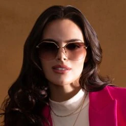 BREE - BRUSHED GOLD + TAUPE ROSE GRADIENT SUNGLASSES -Sunglasses Sales DIFF eyewear Oct Rose Lifestyle PDP Resize Bree Brushed Gold Taupe Rose Gradient