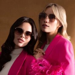 BREE - BRUSHED GOLD + TAUPE ROSE GRADIENT SUNGLASSES -Sunglasses Sales DIFF eyewear Oct Rose Lifestyle PDP Resize Bree Brushed Gold Taupe Rose Gradient Iris Brushed Gold Taupe Rose Gradient Flash 2