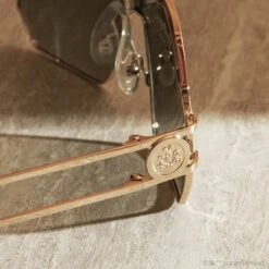 JABBA'S™ PALACE - WARM GOLD METAL + VINTAGE SANDY GREEN + POLARIZED SUNGLASSES 18 JABBA'S™ PALACE - WARM GOLD METAL + VINTAGE SANDY GREEN + POLARIZED SUNGLASSES -Sunglasses Sales DIFF eyewear Star Wars Sunglasses Jabba 4