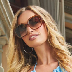 TINA - HENNA TORTOISE + BROWN GRADIENT SUNGLASSES -Sunglasses Sales DIFF eyewear Web PDP Fiery Tortoise Tina Sun 1