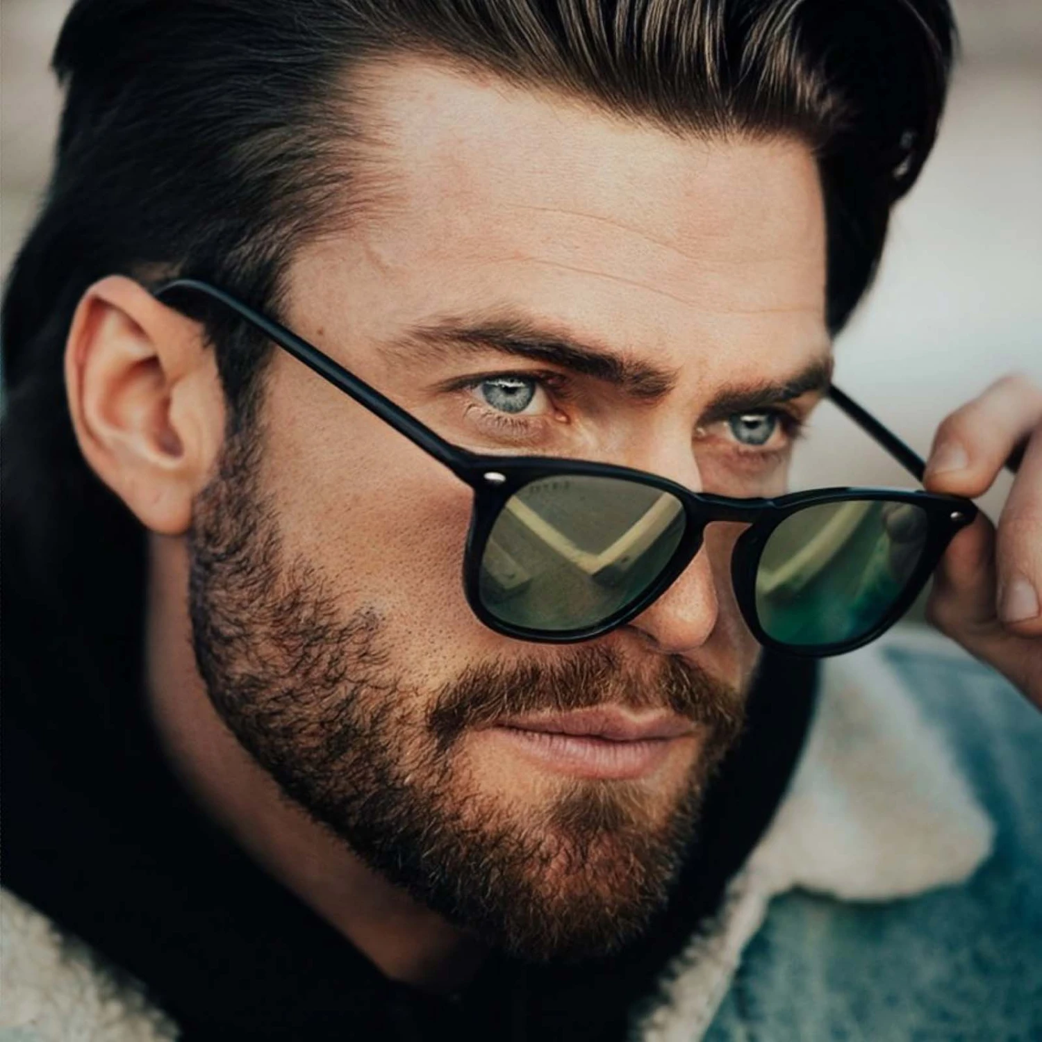 BRODY - BLACK + GOLD MIRROR SUNGLASSES 7 BRODY - BLACK + GOLD MIRROR SUNGLASSES - Image 5