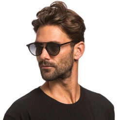 MASON - BLACK + GREY SUNGLASSES -Sunglasses Sales MASONBLK2018 diff onmodel men 800px 002 35cb3664 e35c 4c05 aff7 0c7a3ed4a85d