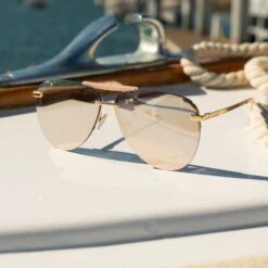 TAHOE - BRUSHED GOLD + GOLD MIRROR SUNGLASSES -Sunglasses Sales diff TAHOE SUNGLASSES BRUSHED GOLD GOLD MIRROR