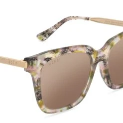 BELLA - AGATE + CHERRY BLOSSOM MIRROR SUNGLASSES -Sunglasses Sales diff eyewear bella agate cherry blossom mirror sunglasses alt 4