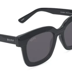 MAKAY - BLACK + GREY SUNGLASSES 9 MAKAY - BLACK + GREY SUNGLASSES -Sunglasses Sales diff eyewear makay black grey sunglasses alt 4