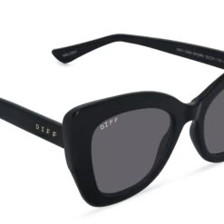 MELODY - BLACK + GREY SUNGLASSES 10 MELODY - BLACK + GREY SUNGLASSES -Sunglasses Sales diff eyewear melody black grey sunglasses alt 4
