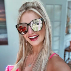 SIA - BLACK + CHERRY BLOSSOM MIRROR SUNGLASSES -Sunglasses Sales diff eyewear womens sunglasses ambermiller sia black cherry blossom mirror v1