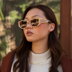 ZOE - CHESTNUT WEAVE + BROWN GRADIENT SUNGLASSES -Sunglasses Sales diffshopifypdp 29